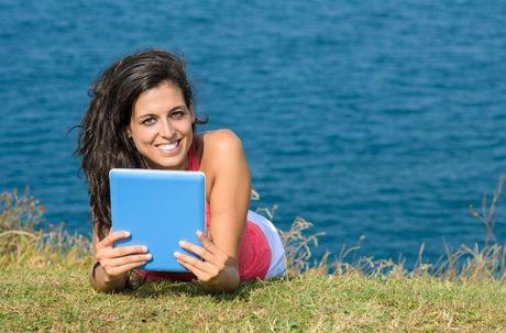 50 aplicaciones esenciales para iPad woman-ipad-shutters