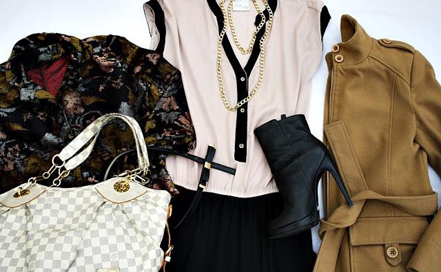 Paleta negro, ocre y algo más...