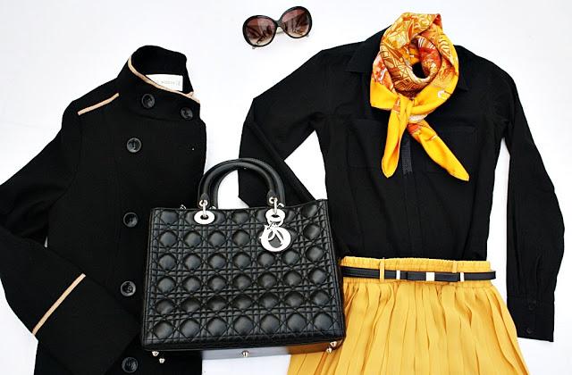 Paleta negro, ocre y algo más...