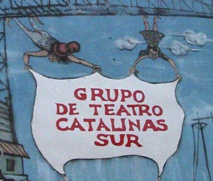 Un asunto de barrio: más de doscientos vecinos de La Boca se juntaron para hacer teatro.