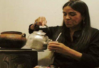 Luisa Calcumil con la voz de la antigua sabiduría mapuche heredada de sus 