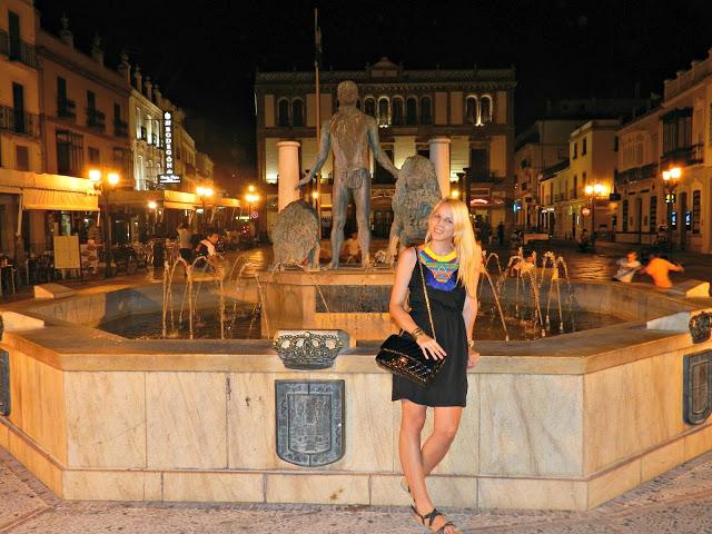 Look con collar Ethnic Chic