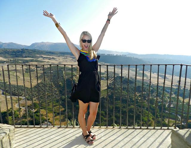 Look con collar Ethnic Chic