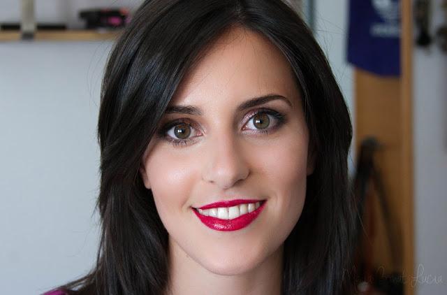 Maquillando para una graduación | María