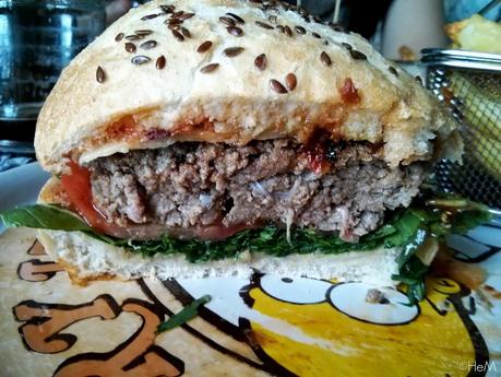 ZOMBIE BAR: demasiado hipster para esa burger.