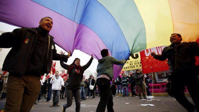 Homosexuales se podrán casar en Uruguay a partir de hoy
