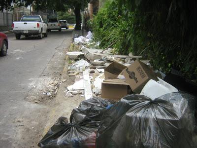 EL RECREO volvió nuevamente la acumulación de basura en la Segunda Calle Las Delicias-Sabana Grande
