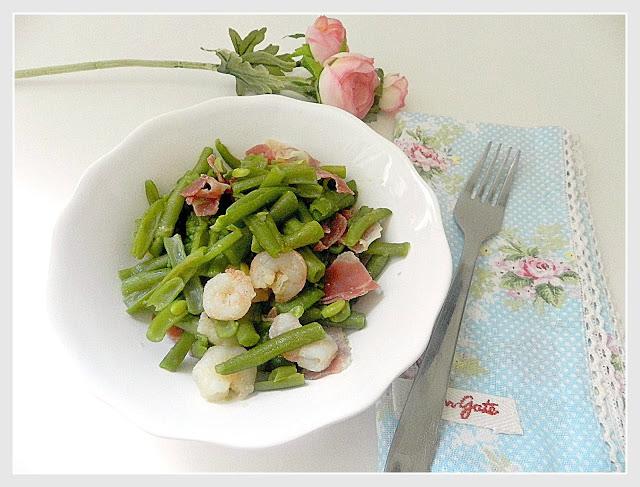 Judías verdes salteadas con jamón y gambas