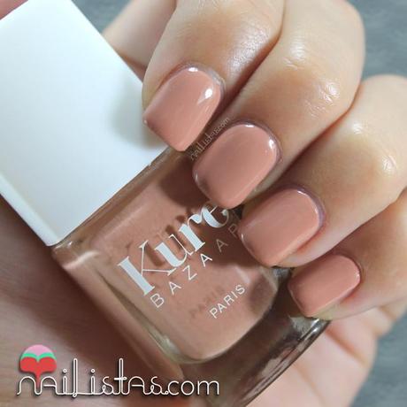 Swatch del esmalte de uñas Kure Bazaar Essenziale