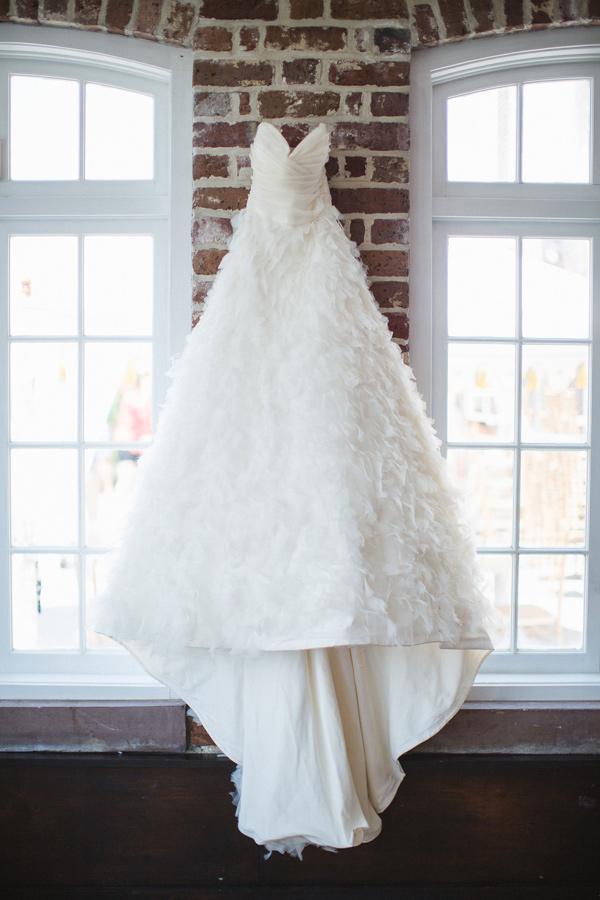 mesa puesta y novios en la NO-BODA!