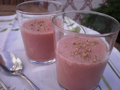 GAZPACHO DE KIWI CON QUESO FRESCO.