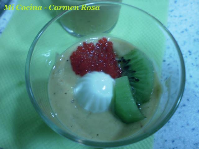 GAZPACHO DE KIWI CON QUESO FRESCO.