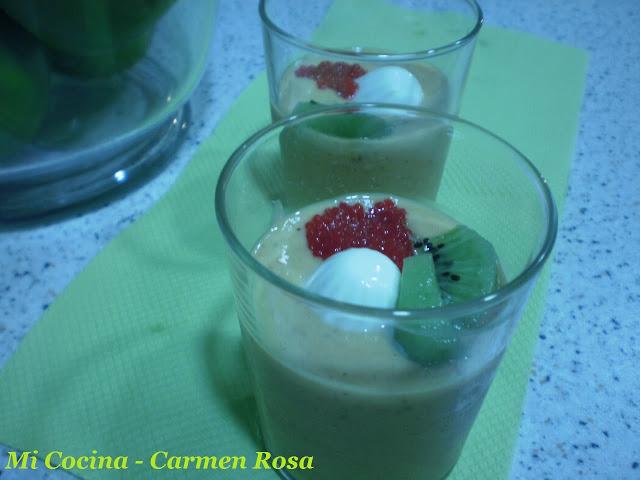 GAZPACHO DE KIWI CON QUESO FRESCO.