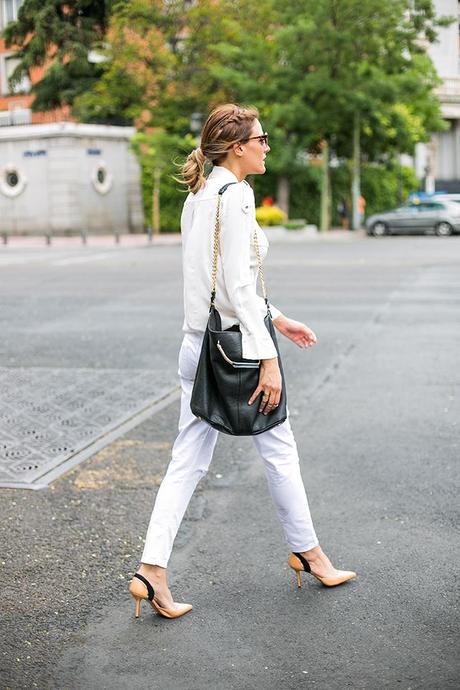 TOTAL WHITE OUTFITS, camisa blanca zara, trenzas, bolso negro etro , salones nude, cinturon vintage, gafas aviator zara sales, baggy jeans, cristina blanco, spanish fashion bloggers, fashion from spain, guiadeestilo blog, guia de estilo blog