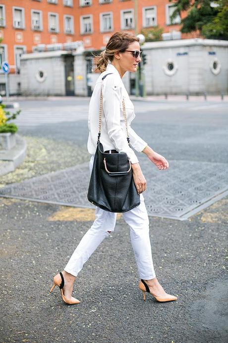 TOTAL WHITE OUTFITS, camisa blanca zara, trenzas, bolso negro etro , salones nude, cinturon vintage, gafas aviator zara sales, baggy jeans, cristina blanco, spanish fashion bloggers, fashion from spain, guiadeestilo blog, guia de estilo blog