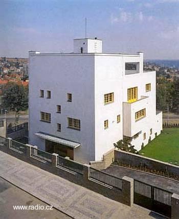 Una de las primeras casas Modernas - Arquitectura de Adolf Loos Residencia de estilo arquitectónico Moderno - Villa Müller en Praga