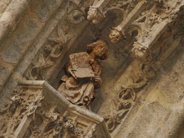 La Puerta del Bautismo (5): las Arquivoltas.