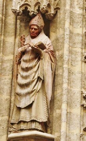 La Puerta del Bautismo (4): las figuras de la jamba derecha.