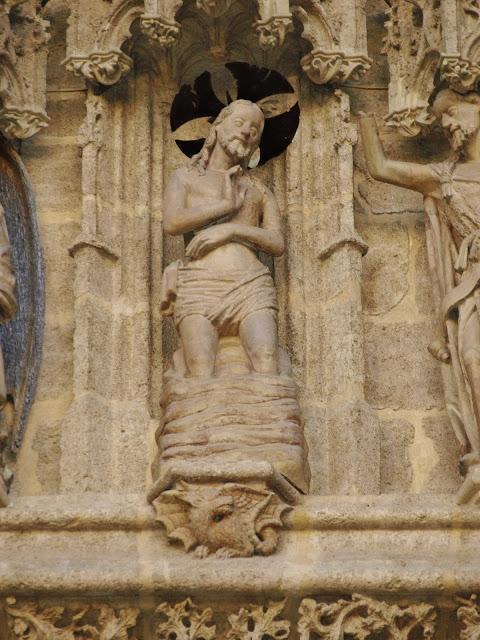 La Puerta del Bautismo (2): el Tímpano.