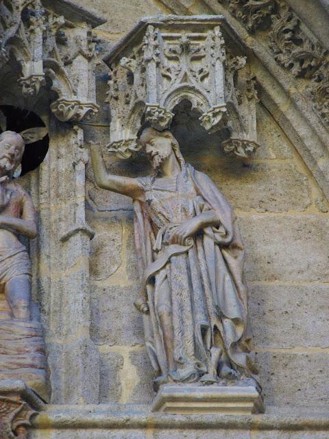 La Puerta del Bautismo (2): el Tímpano.