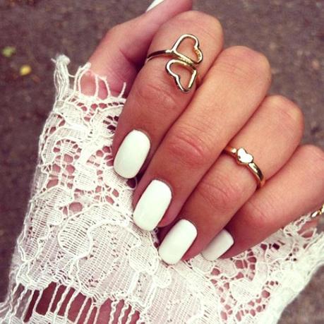 white nails esmalte blanco
