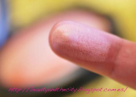 MAC Mineral Skin Finish Adored - Tropical Taboo MAC Mineral Skin Finish Adored - Tropical Taboo