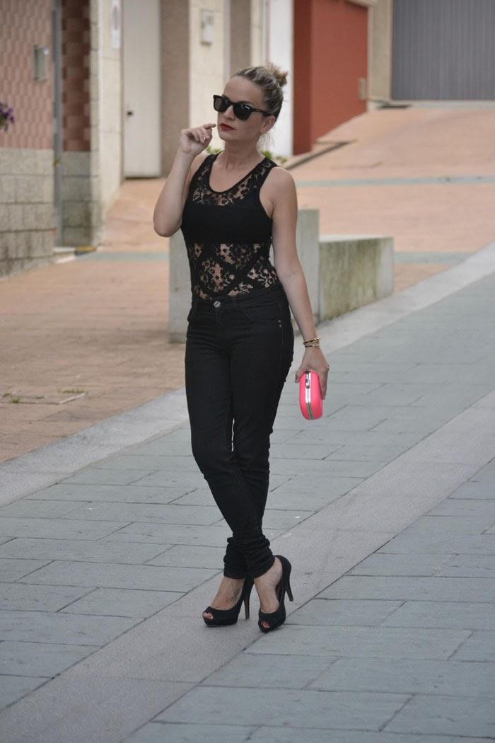 Outfit Low Cost: Black Body