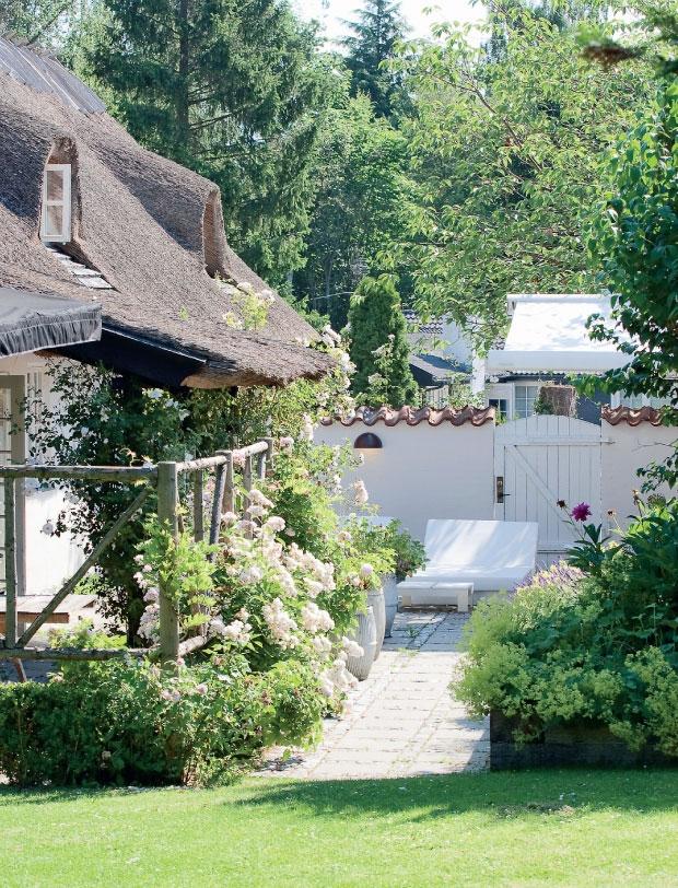 UN BUNGALOW DE LUJO CON DETALLES DE LUJO