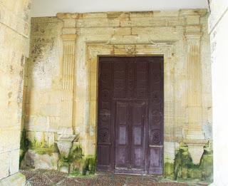 Iglesia de San Martín de Luiña: la catedral de los vaqueiros