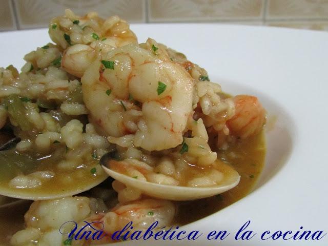Arroz caldoso con almejas y gambones apto para diabéticos