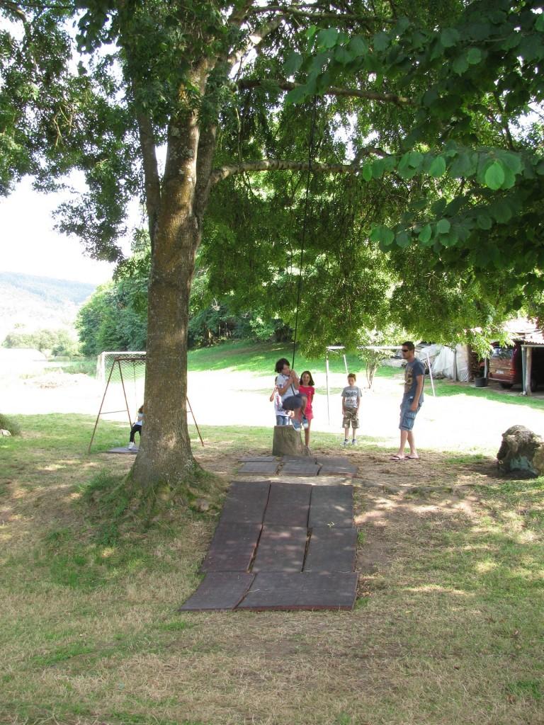 Recolectando frutos en El Malaín