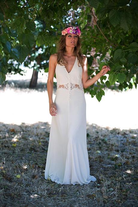 OUTFITS, WEDDING STYLE, vestido novia hippie, corona de flores novias,tocados bohochic, novias bohemias, jarlo london, white party, adamarina, pendientes libélula, cristina blanco, guiadeestilo, guia de estilo blog, spanish fashion blogger