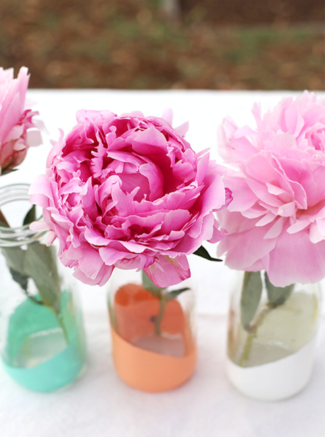 DIY: De botellas a jarrones decorativos