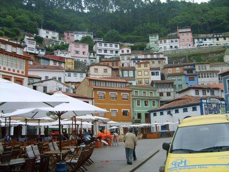 Casas colgadas de Cudillero.