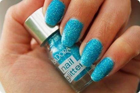 wysteriia_nailglitter_1 wysteriia_nailglitter_1