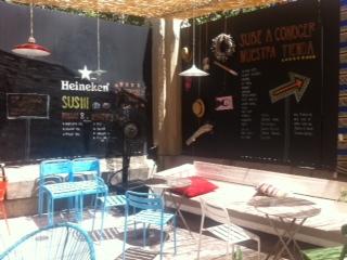 Tapeo, copas y boutique al fresco en The Patio