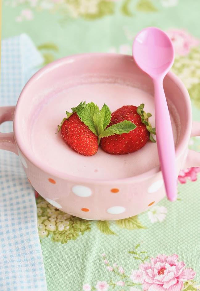 Postre ligero de fresas para un verano más que se va....