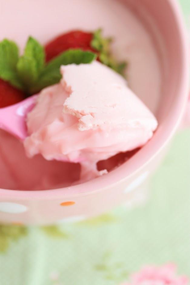 Postre ligero de fresas para un verano más que se va....