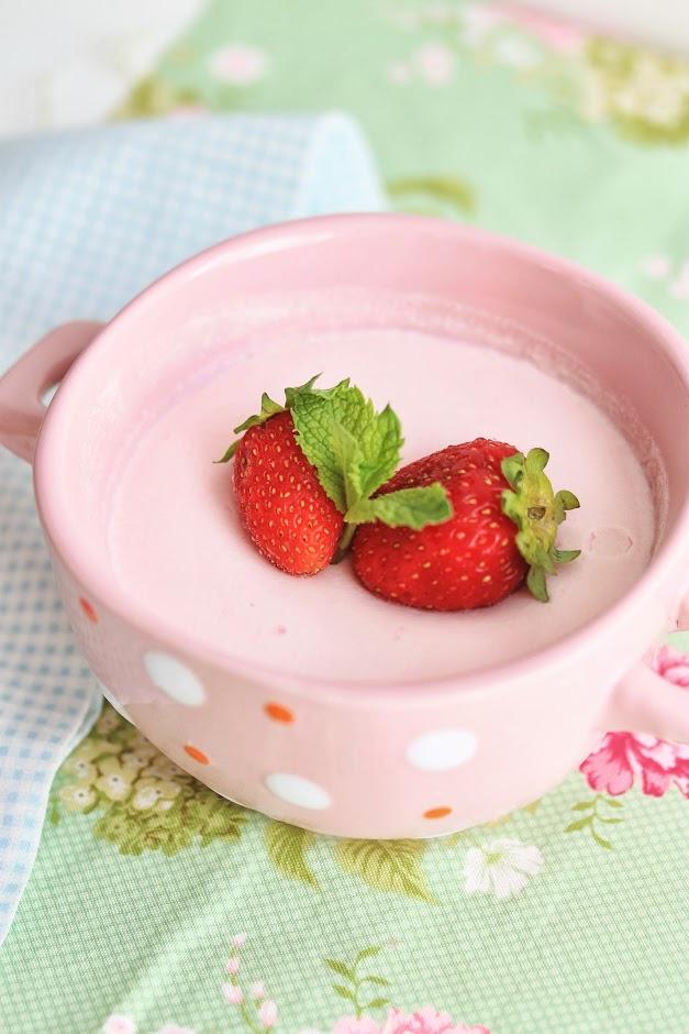 Postre ligero de fresas para un verano más que se va....