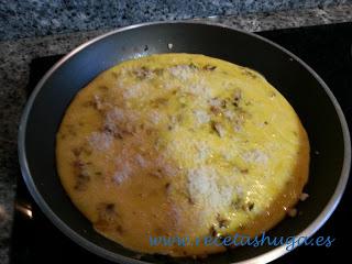 huevo sobre verduras