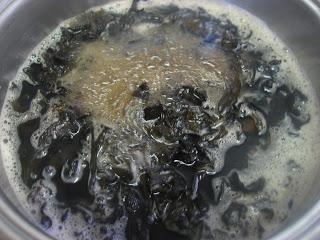 ESPAGUETIS CON SETAS Y BEICON