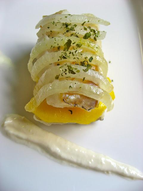 BACALAO CON MANZANA Y GELATINA DE CEBOLLA AL JENGIBRE