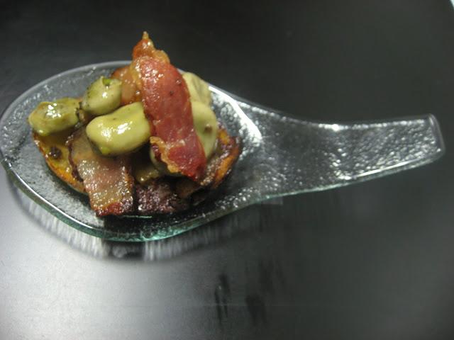 MORCILLA CON HABAS Y BEICON