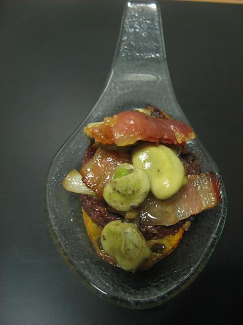 MORCILLA CON HABAS Y BEICON