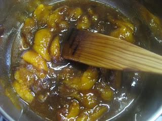 PASTEL DE ALBARICOQUES Y CHOCOLATE