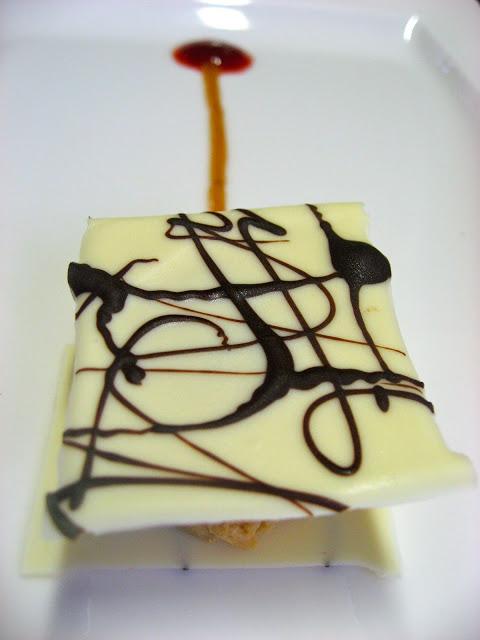 PASTEL DE ALBARICOQUES Y CHOCOLATE