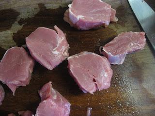 FILETE DE CERDO CON SALSA DE DOS QUESOS Y CURCUMA