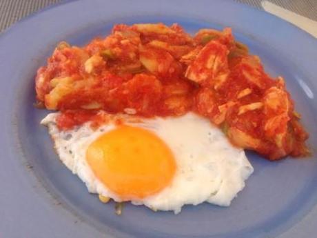 Pisto con huevo – Ángeles Tonda