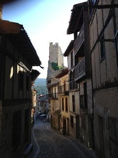 Representaciones Teatrales Medievales en Frías (Burgos) y pinchada de Dj Savoy Truffle.