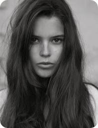 Reseña: Desnuda - Raine Miller